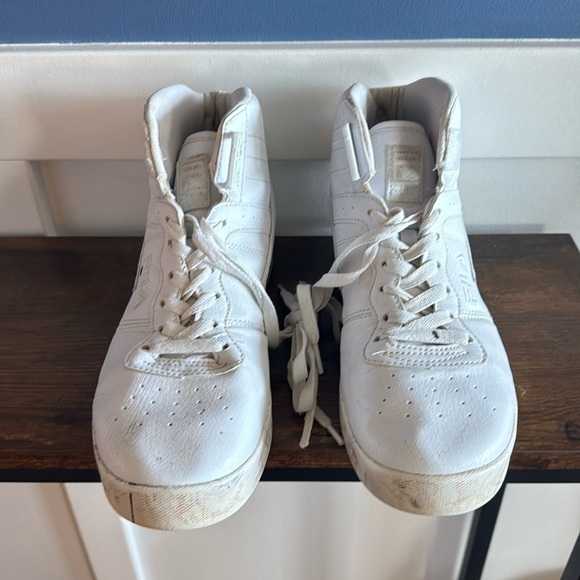 Fila Shoes - Fila Women’s Vulc 13 Mid top sneakers white camo bottoms size 9 1/2 **as is**